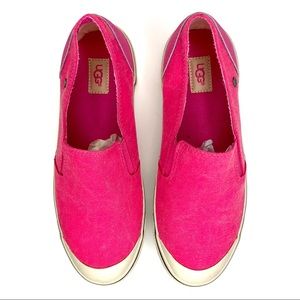 UGG “Warlley” Canvas Slip‎ on pink Sneaker size 5